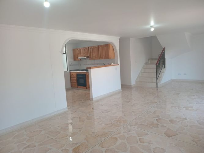 Apartamento en venta en Bosques De Zuñiga, Envigado · foto 2 de 20