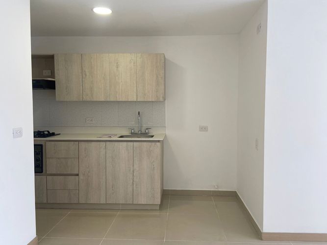 Apartamento de 3 alcobas en venta en Entreamigos, Sabaneta, 65 m² · foto 7 de 20