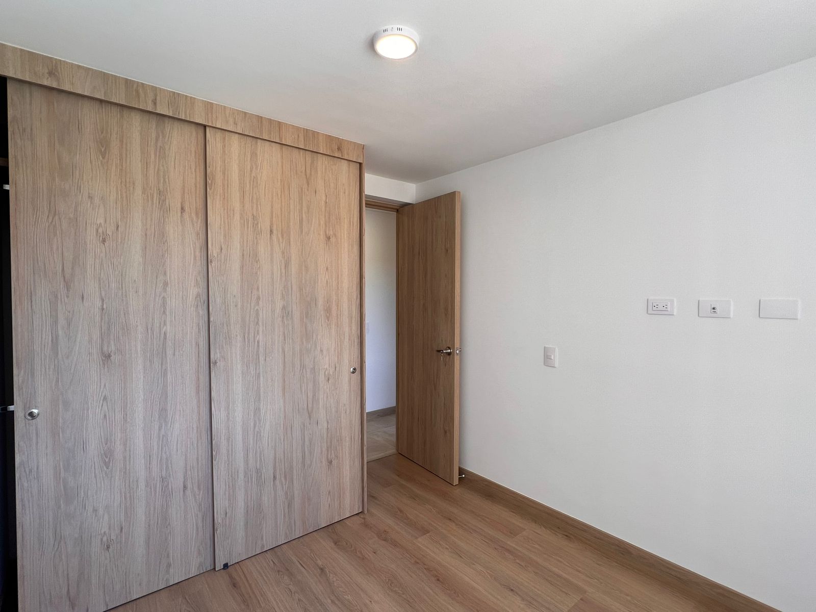 Apartamento en arriendo en Llano Grande, Rionegro · foto 7 de 11