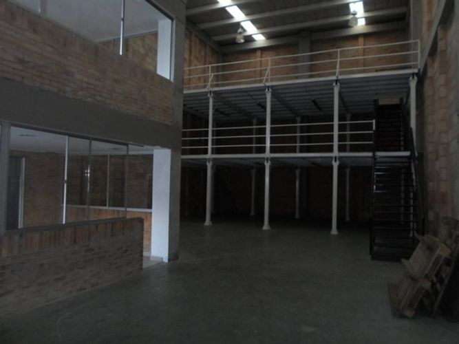 Bodega en arriendo en Siberia, Cota, 475 m² · foto 2 de 5