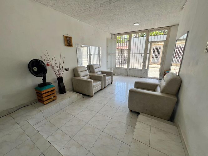 Casa de 6 alcobas en venta en La Esperanza, Villavicencio, 152 m² · foto 3 de 24