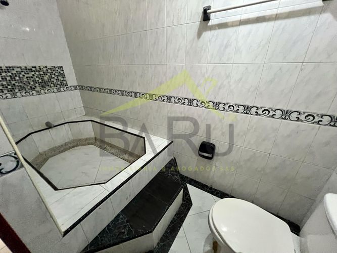 Casa de 6 alcobas en venta en La Esperanza, Villavicencio, 152 m² · foto 5 de 24