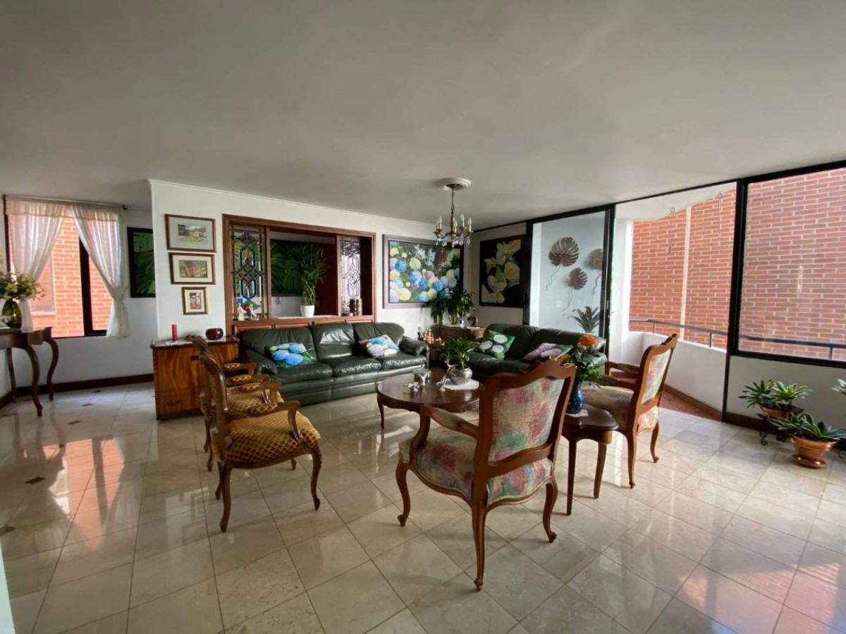 Apartamento en venta en Patio bonito, Medellín 2