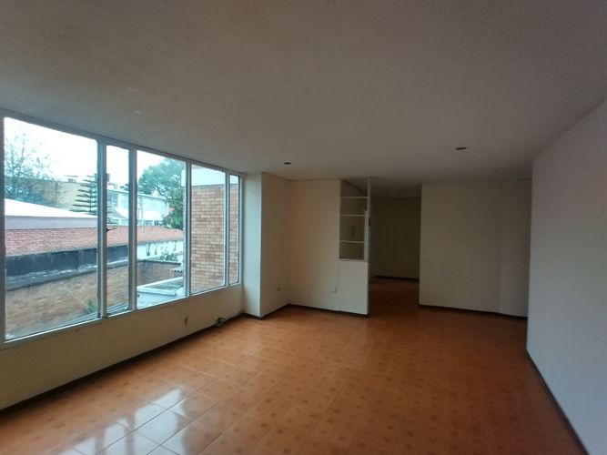 Apartamento de 3 alcobas en venta en Teusaquillo, Bogotá, 117 m² · foto 2 de 23