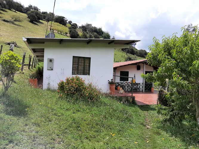 Finca en venta en Santa Helena, La Calera, 20098 m² · foto 4 de 15