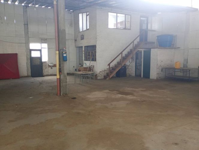 Bodega en arriendo en Nueva Aranda, Pasto, 1000 m² · foto 8 de 11