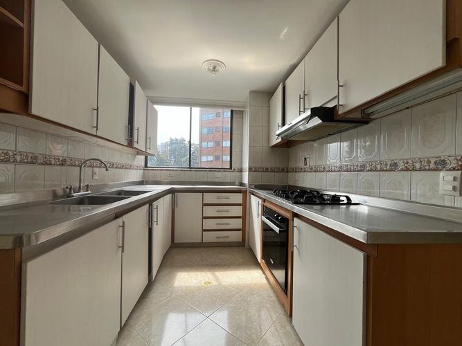Apartamento de 4 alcobas en venta en El Poblado, Medellín, 260 m² · foto 5 de 18