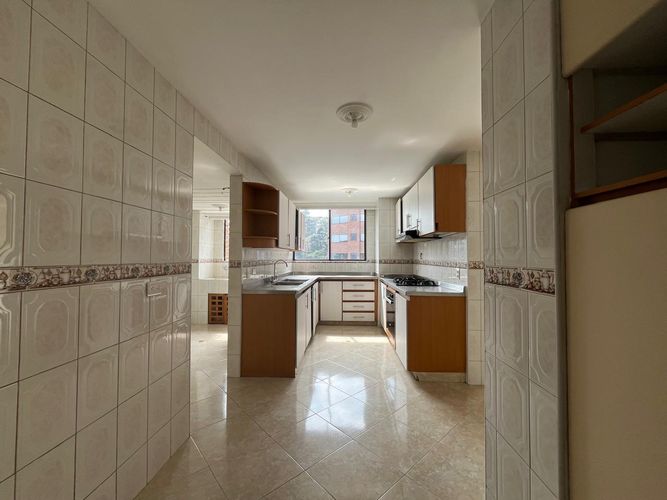 Apartamento de 4 alcobas en venta en El Poblado, Medellín, 260 m² · foto 6 de 18