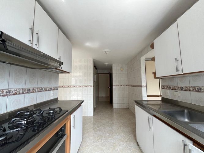 Apartamento de 4 alcobas en venta en El Poblado, Medellín, 260 m² · foto 7 de 18