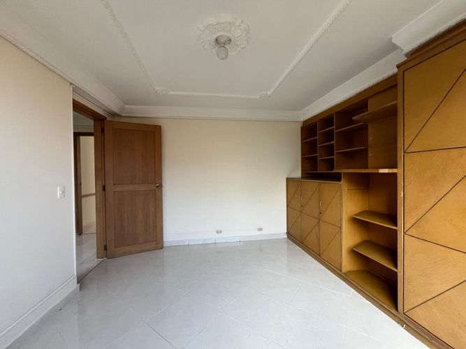 Apartamento de 4 alcobas en venta en El Poblado, Medellín, 260 m² · foto 12 de 18