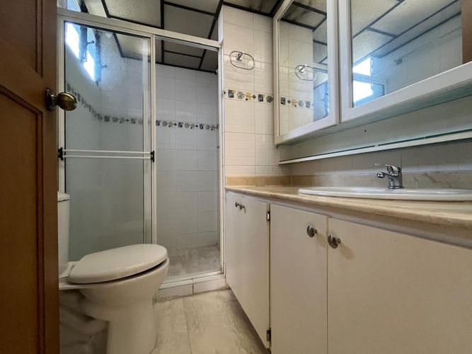 Apartamento de 4 alcobas en venta en El Poblado, Medellín, 260 m² · foto 16 de 18