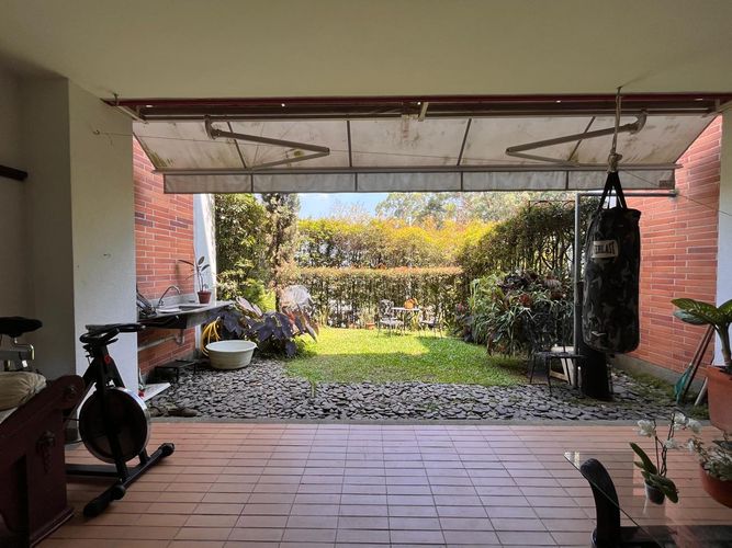 Casa de 3 alcobas en venta en Loma El Atravesado, Envigado, 227 m² · foto 19 de 19
