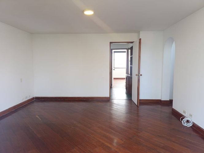 Apartamento de 3 alcobas en venta en El Poblado, Medellín, 210 m² · foto 5 de 18