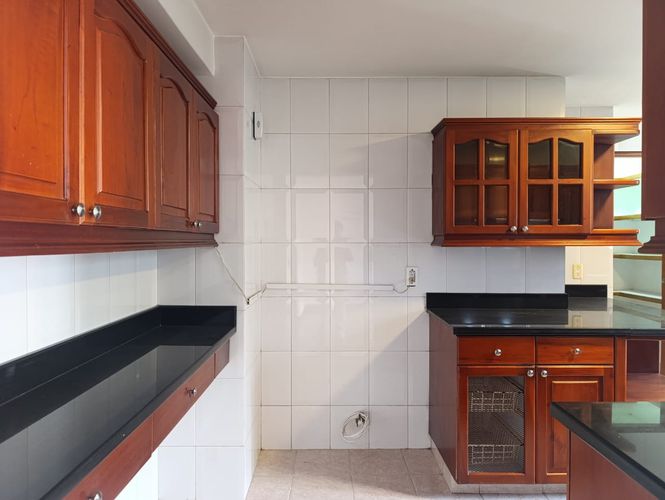 Apartamento de 3 alcobas en venta en El Poblado, Medellín, 210 m² · foto 8 de 18