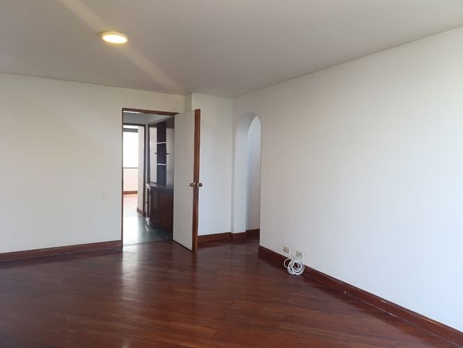 Apartamento de 3 alcobas en venta en El Poblado, Medellín, 210 m² · foto 9 de 18