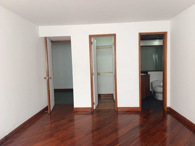 Apartamento de 3 alcobas en venta en El Poblado, Medellín, 210 m² · foto 12 de 18
