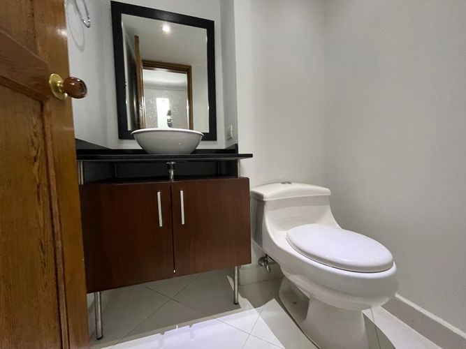 Apartamento de 3 alcobas en venta en El Poblado, Medellín, 182 m² · foto 19 de 20