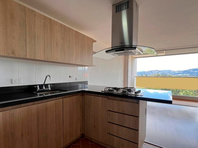 Apartamento de 2 alcobas en venta en Llano Grande, Rionegro, 68 m² · foto 4 de 10