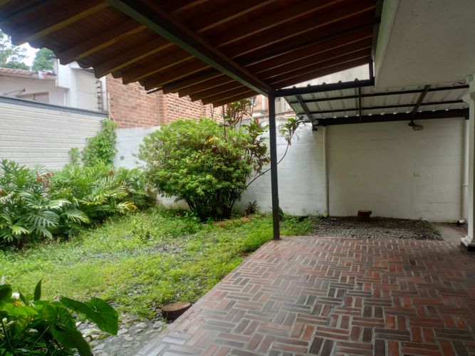 Oficina en arriendo en El Poblado, Medellín, 520 m² · foto 17 de 17