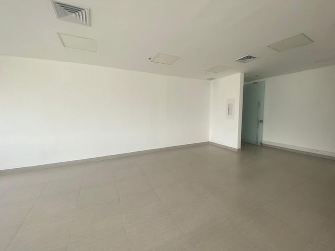 Oficina en arriendo en El Poblado, Medellín, 98 m² · foto 5 de 8