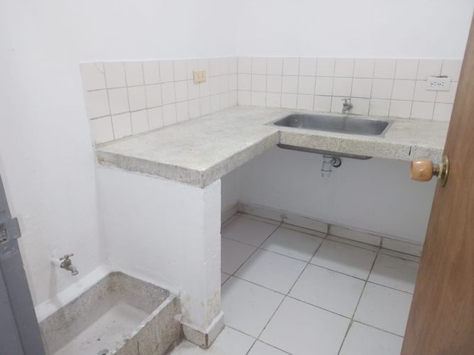 Local en arriendo en Perpetuo Socorro, Medellín, 148 m² · foto 5 de 13