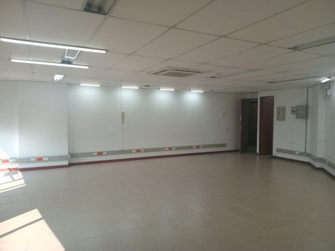 Oficina en venta en La Ospina, La Estrella, 63 m² · foto 2 de 6