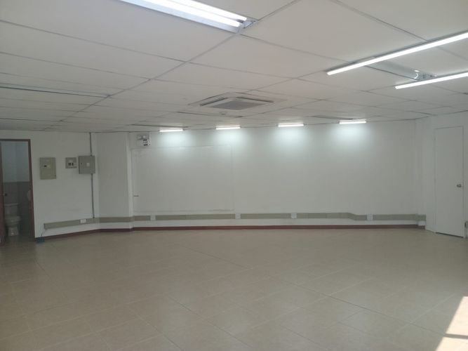 Oficina en venta en La Ospina, La Estrella, 63 m² · foto 3 de 6