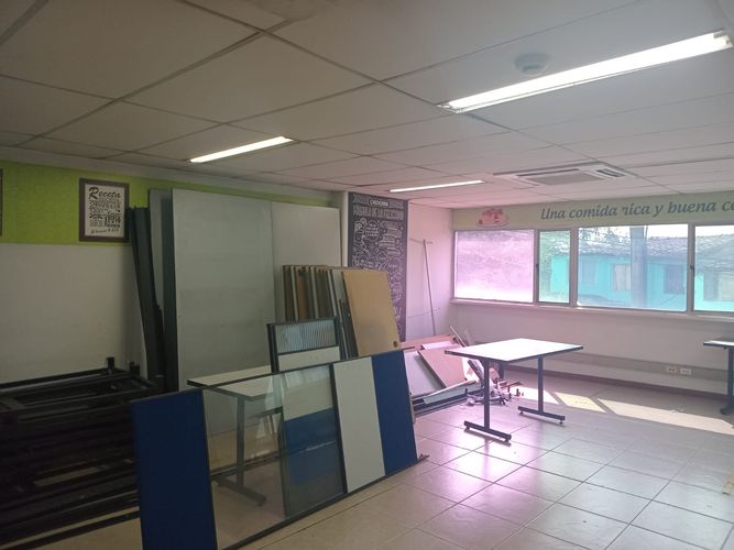Oficina en arriendo en La Ospina, La Estrella, 71 m² · foto 4 de 5