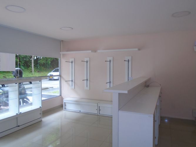 Local en arriendo en Los Alpes, Pereira, 32 m² · foto 4 de 6