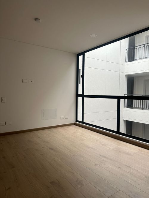 Apartaestudio en venta en Quinta Paredes, Bogotá, 41 m² · foto 2 de 13