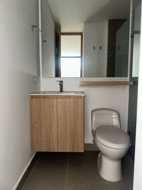 Apartaestudio en venta en Quinta Paredes, Bogotá, 41 m² · foto 8 de 13