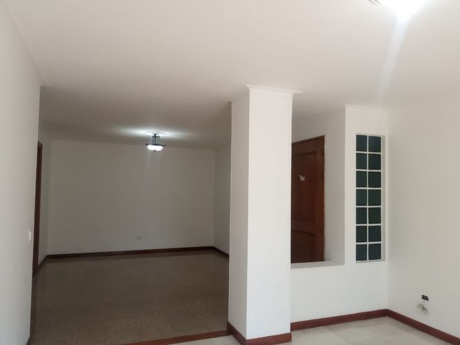 Apartamento de 3 alcobas en arriendo en El Poblado, Medellín, 132 m² · foto 7 de 18
