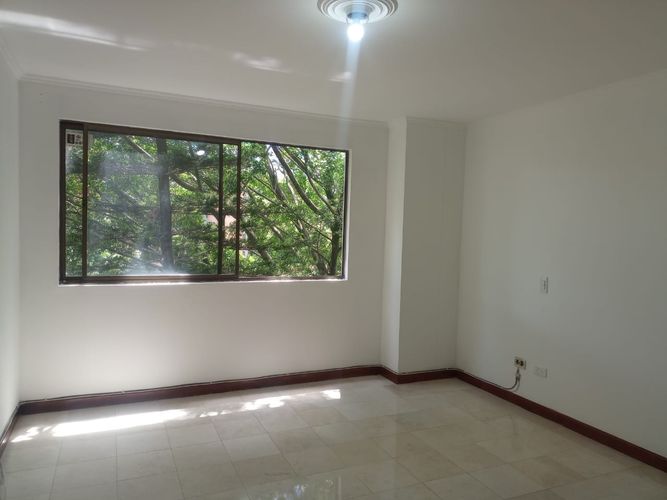 Apartamento de 3 alcobas en arriendo en El Poblado, Medellín, 132 m² · foto 12 de 18