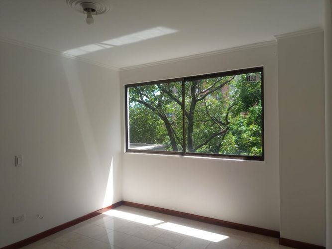 Apartamento de 3 alcobas en arriendo en El Poblado, Medellín, 132 m² · foto 15 de 18
