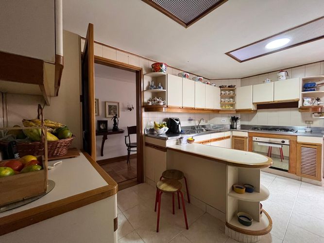 Apartamento de 3 alcobas en venta en El Poblado, Medellín, 175 m² · foto 5 de 19