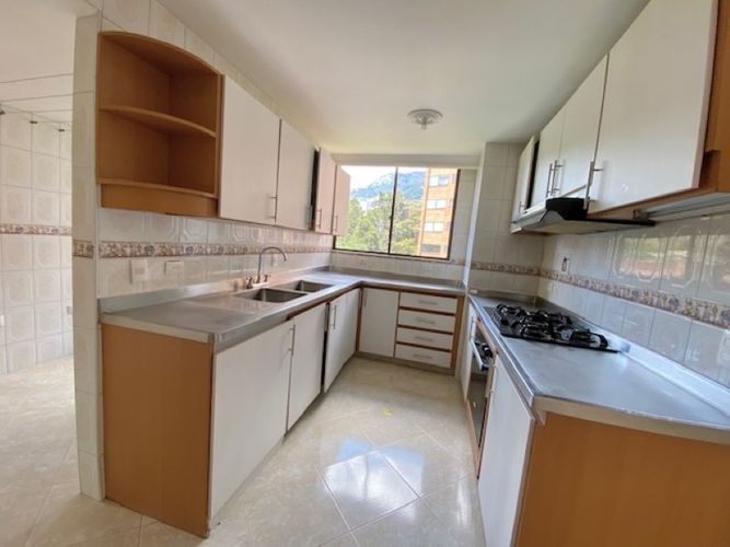 Apartamento de 4 alcobas en venta en El Poblado, Medellín, 260 m² · foto 3 de 24