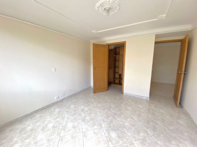 Apartamento de 4 alcobas en venta en El Poblado, Medellín, 260 m² · foto 7 de 24