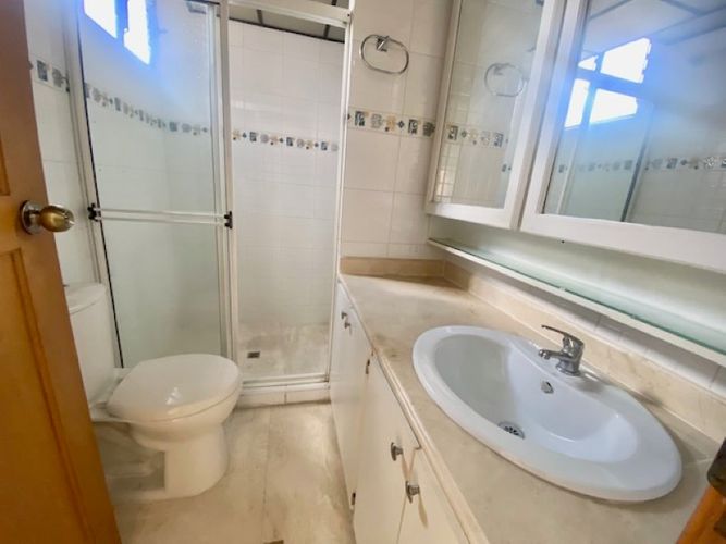 Apartamento de 4 alcobas en venta en El Poblado, Medellín, 260 m² · foto 17 de 24