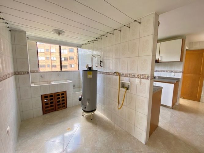 Apartamento de 4 alcobas en venta en El Poblado, Medellín, 260 m² · foto 20 de 24
