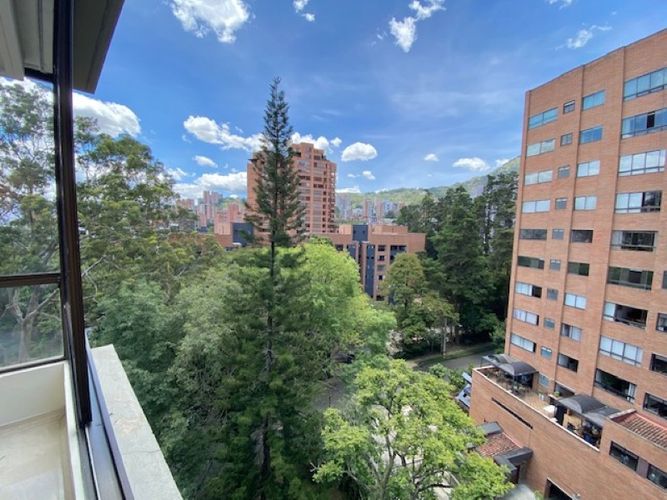 Apartamento de 4 alcobas en venta en El Poblado, Medellín, 260 m² · foto 24 de 24