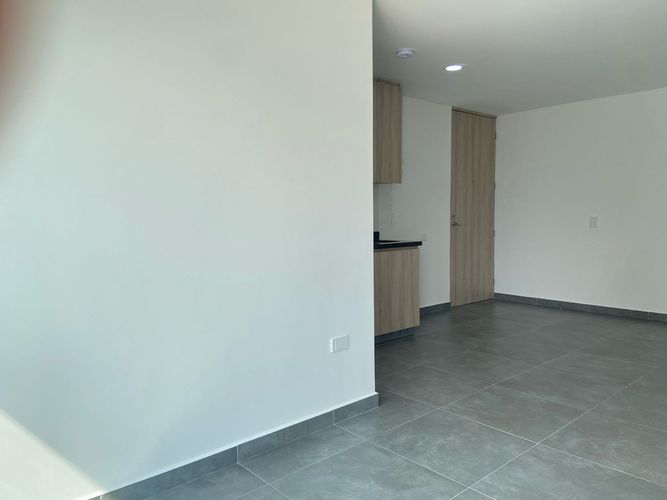 Apartamento de 3 alcobas en venta en La Doctora, Sabaneta, 72 m² · foto 2 de 20
