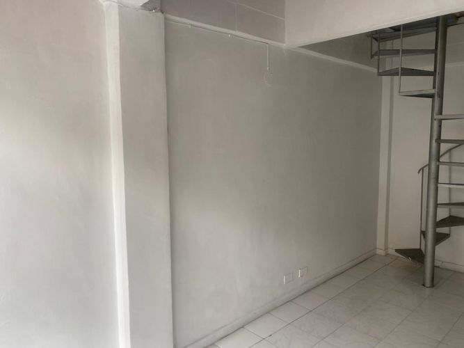 Oficina en arriendo en El Poblado, Medellín, 40 m² · foto 2 de 9