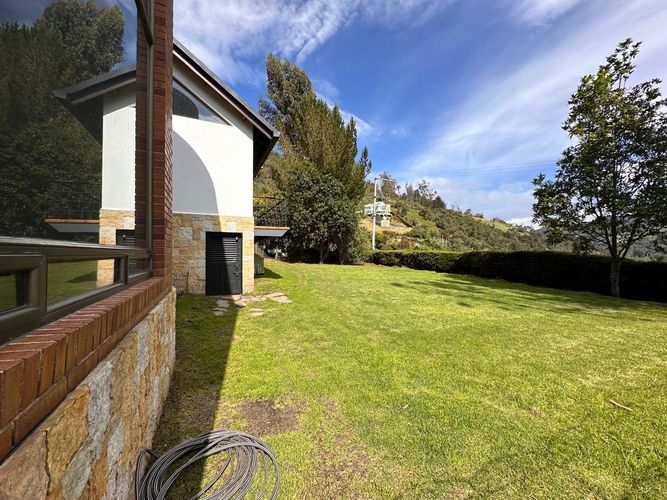 Casa de 3 alcobas en venta en Vereda El Salitre, La Calera, 295 m² · foto 8 de 24