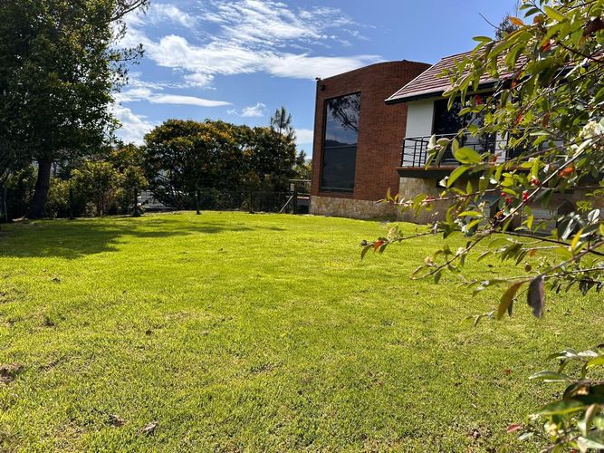 Casa de 3 alcobas en venta en Vereda El Salitre, La Calera, 295 m² · foto 18 de 24