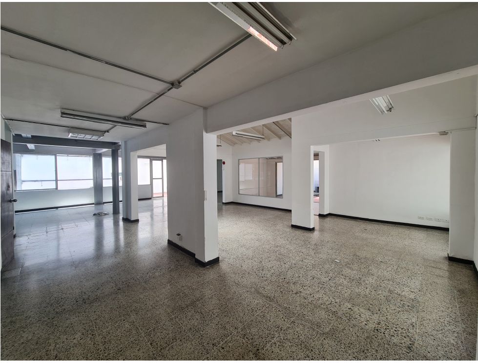 Local en Venta en El Poblado, Medellín - Miniatura 15