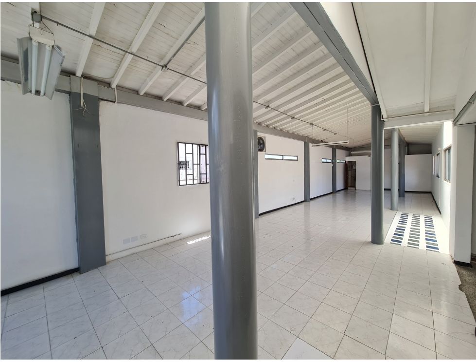 Local en Venta en El Poblado, Medellín - Miniatura 25
