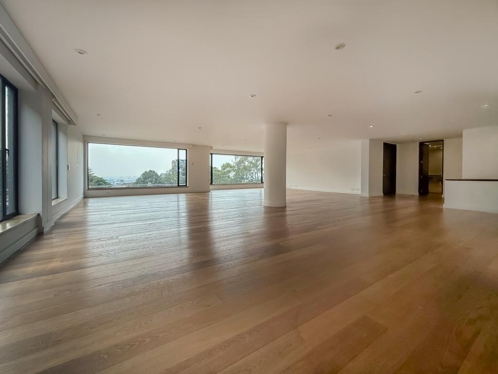 Apartamento en venta en Chico Norte, Bogotá · foto 3 de 18