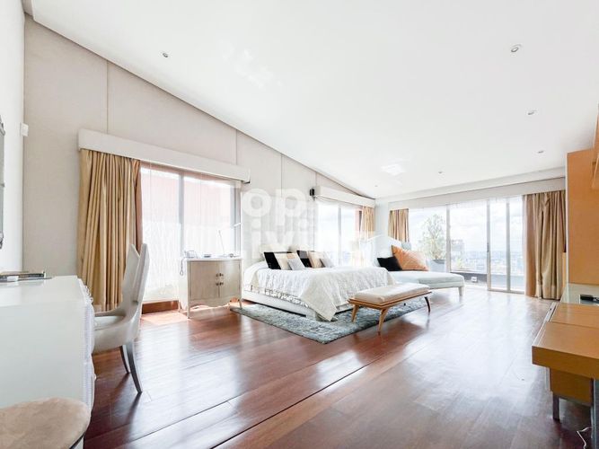 Apartamento de 4 alcobas en venta en Los Rosales, Bogotá, 605 m² · foto 12 de 23