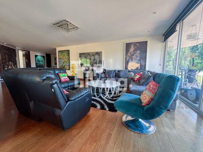 Apartamento de 3 alcobas en venta en Montearroyo, Bogotá, 347 m² · foto 4 de 21