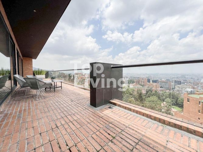 Apartamento de 4 alcobas en venta en Los Rosales, Bogotá, 394 m² · foto 5 de 24